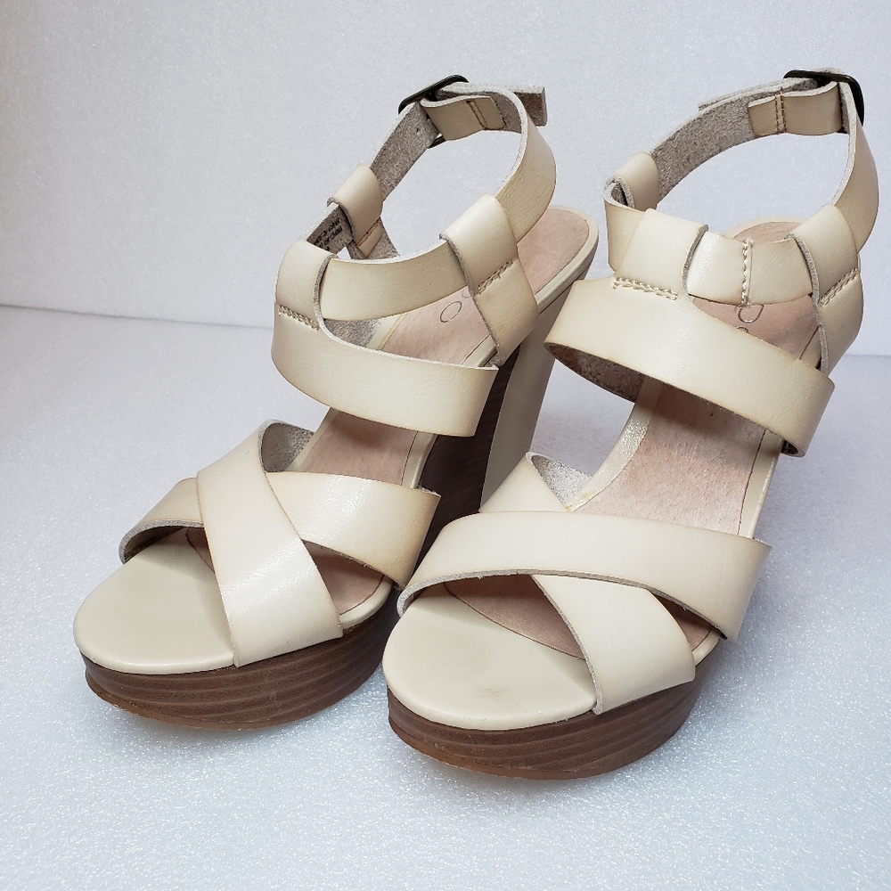 Aldo Nude Strappy Wedges Size 7.5 / 38 - Picture 6 of 11